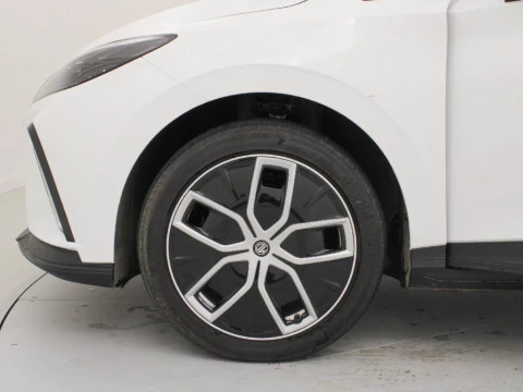 MG4 64KWH LUXURY MY24