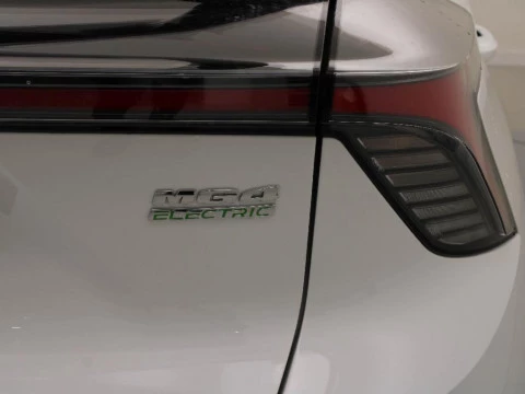 MG4 64KWH LUXURY MY24