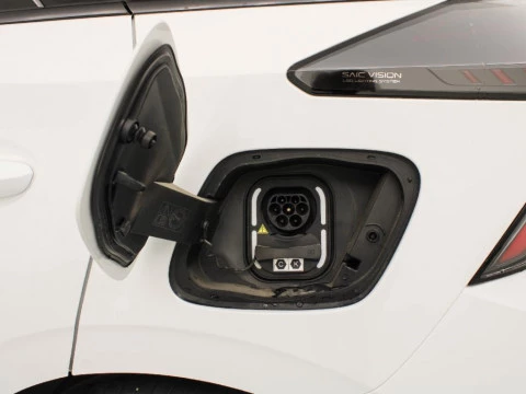 MG4 64KWH LUXURY MY24