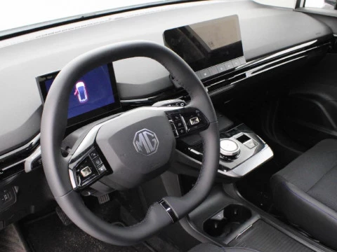 MG4 64KWH LUXURY MY24