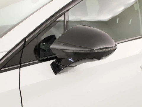 MG4 64KWH LUXURY MY24