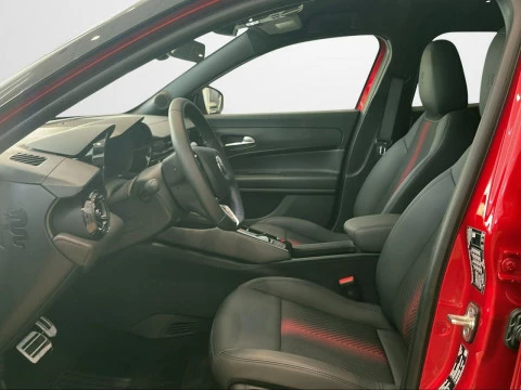 Alfa Romeo Junior Elettrica 115kW (156CV)