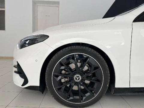 Mercedes-Benz CLA 1.5 CLA 180 MHEV DCT 136 4P