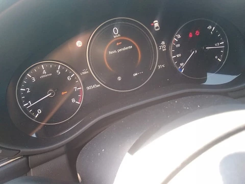 Mazda3 2.0 e-SKYACTIV-G 88KW HOMURA