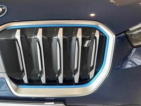 BMW iX1 xDrive30 230 kW (313 CV)
