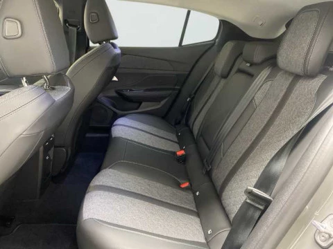 Peugeot 408 Nuevo  Allure HYBRID 136 eDCS6