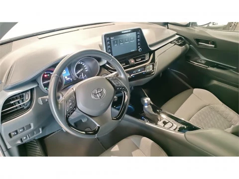 Toyota C-HR 5P Advance 180H e-CVT
