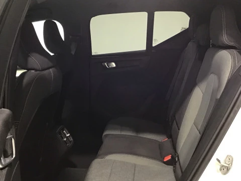 Volvo XC40 XC40 Core, B3 Mild hybrid, Gasolina