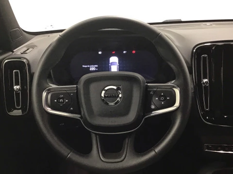 Volvo XC40 XC40 Core, B3 Mild hybrid, Gasolina