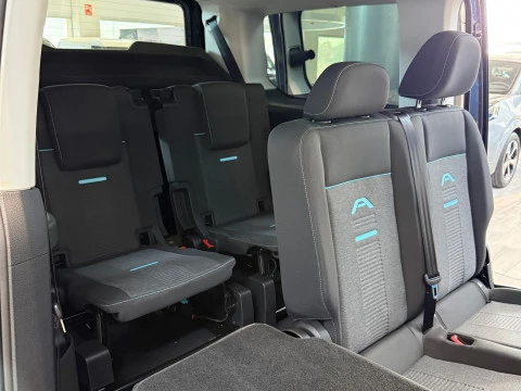 Ford Grand Tourneo Connect 1.5 Ecoboost PHEV Active Auto