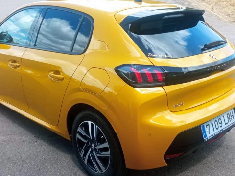 Peugeot 208 PureTech 73kW (100CV) Allure Pack