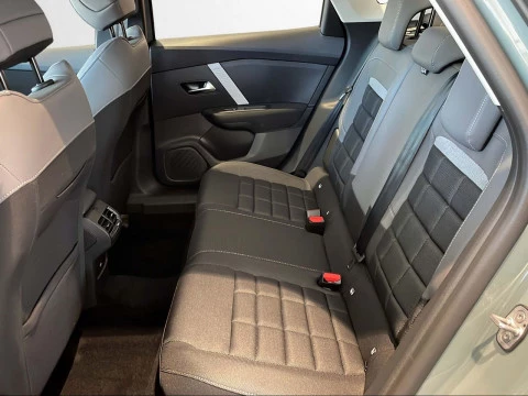 Citroën C4 X Hybrid 145 ë-DCS6 Business Edition