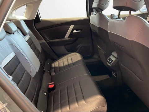 Citroën C4 X Hybrid 145 ë-DCS6 Business Edition