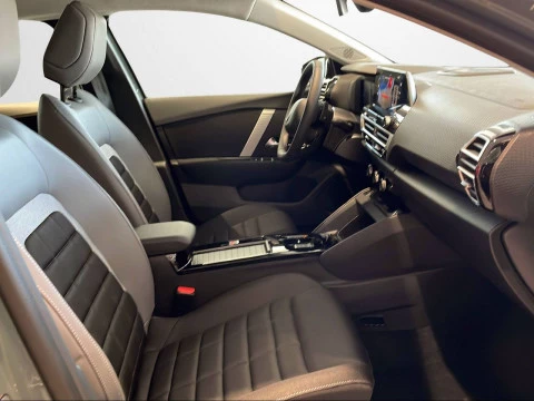 Citroën C4 X Hybrid 145 ë-DCS6 Business Edition