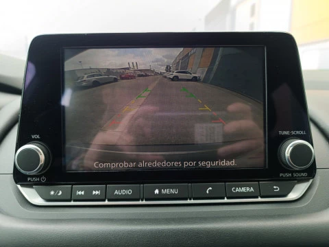 Nissan Qashqai 1.3 DIG-T 116KW N-CONNECTA CVT 5P