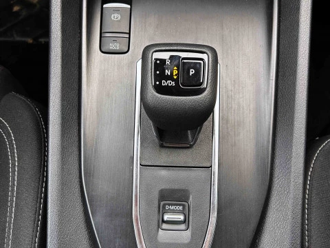 Nissan Qashqai 1.3 DIG-T 116KW N-CONNECTA CVT 5P