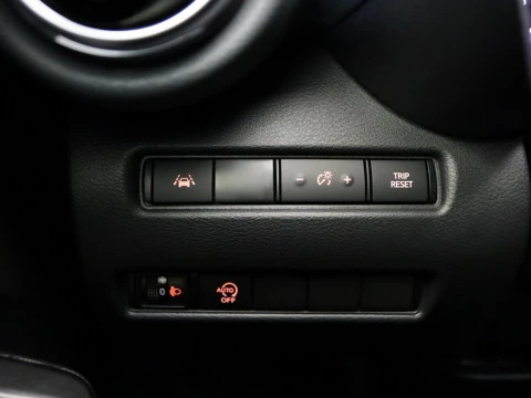 Nissan JUKE 1.0 DIG-T 84KW N-CONNECTA 5P