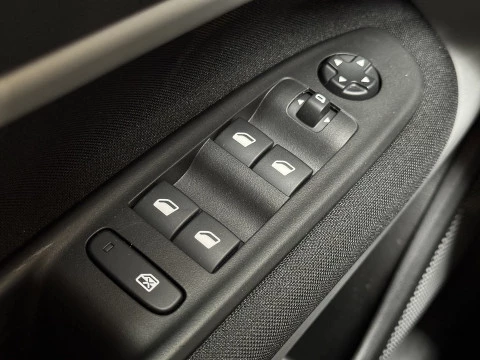 Jeep Avenger 1.2 G 74kW (100CV) Longitude