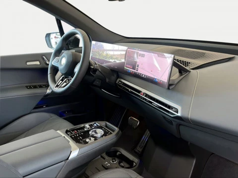 BMW iX xDrive60