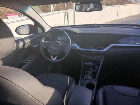 Kia Niro 1.6 GDi PHEV 104kW (141CV) Drive