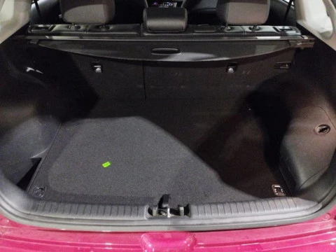 Kia Niro 1.6 GDi PHEV 104kW (141CV) Drive