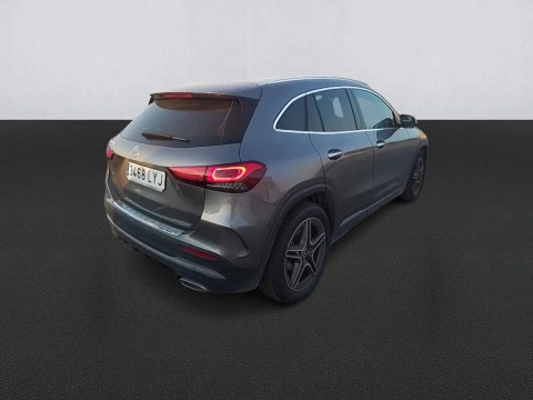 Mercedes-Benz GLA 200 D