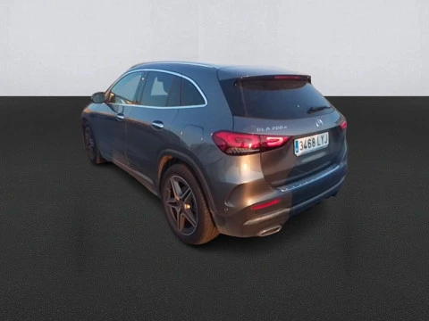 Mercedes-Benz GLA 200 D