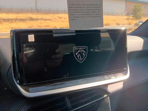 Peugeot 2008 1.2 HYBRID 145 STYLE EDSC6 5P