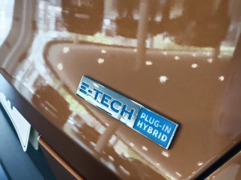 Renault Captur Initiale Paris E-TECH Híbrido enchufable