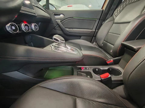 Renault Captur Initiale Paris E-TECH Híbrido enchufable