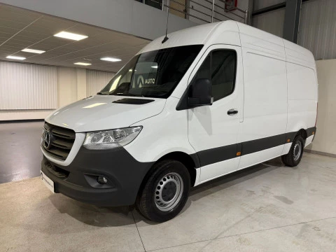 Mercedes-Benz Sprinter 311 CDI MEDIO PRO Mercedes-Benz Sprinter 311 CDI MEDIO PRO