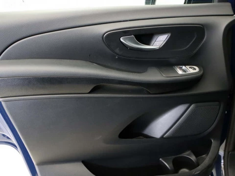 Mercedes-Benz V-CLASS CLASE V 220D COMBI 6 COMPACT 4P