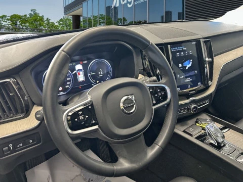 Volvo XC60 2.0 T8 AWD Recharge Inscription Auto
