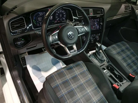 Volkswagen Golf GTE 1.4 TSI e-Power 150kW (204CV) DSG