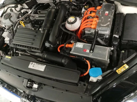 Volkswagen Golf GTE 1.4 TSI e-Power 150kW (204CV) DSG