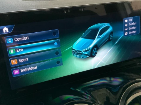 Mercedes-Benz GLA 200 D