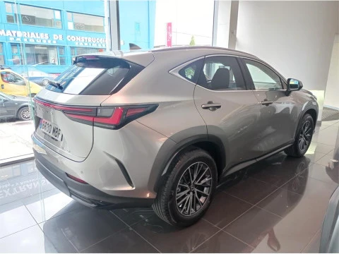 Lexus NX 350h Business City 4WD