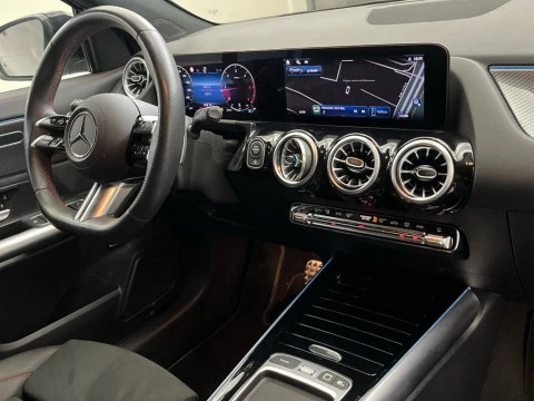 Mercedes-Benz GLA 200 d