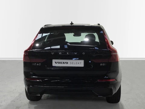 Volvo XC60 XC60 PLUS B5 AWD MILD HYBRID GASOLINA DARK