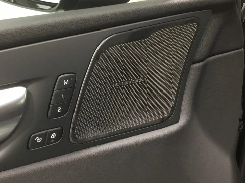 Volvo XC60 XC60 PLUS B5 AWD MILD HYBRID GASOLINA DARK