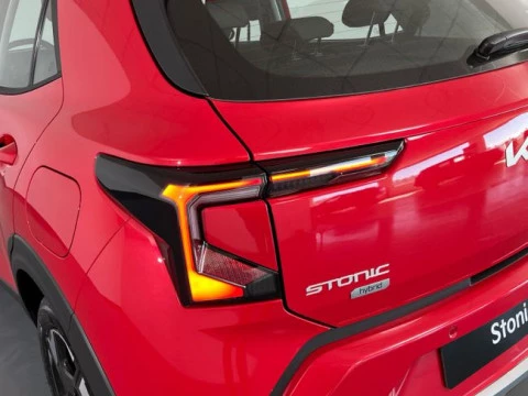 Kia Stonic 1.0 T-GDi 85kW (115CV) MHEV Concept