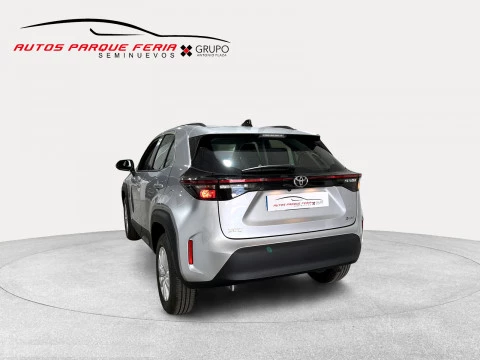 Toyota Yaris Cross 1.5 130H Business Plus