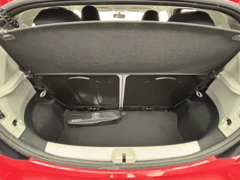 Toyota Aygo 1.0 70 x-play