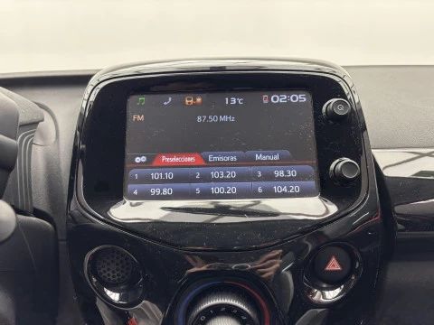 Toyota Aygo 1.0 70 x-play