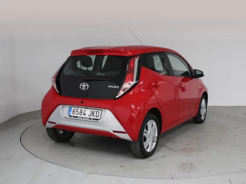 Toyota Aygo 1.0 70 x-play