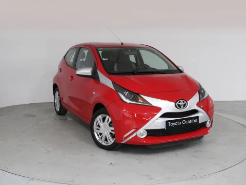 Toyota Aygo 1.0 70 x-play