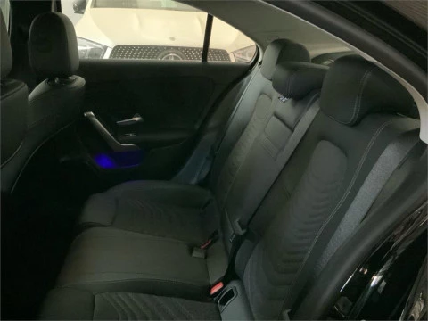 Mercedes-Benz Clase A 180 Sedán