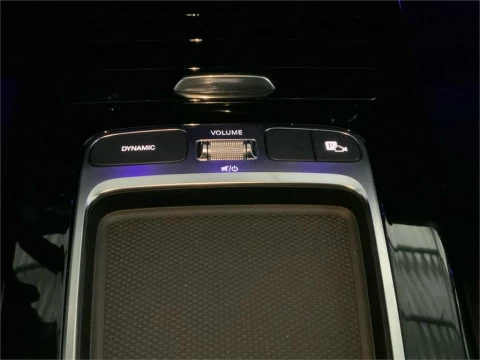 Mercedes-Benz Clase A 180 Sedán