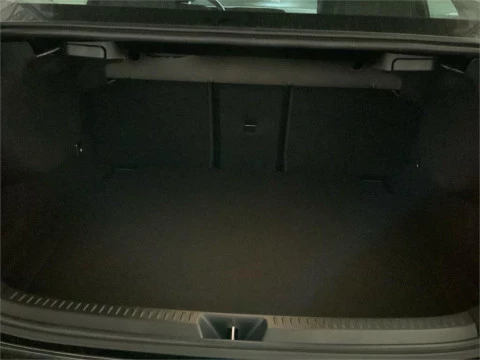 Mercedes-Benz Clase A 180 Sedán