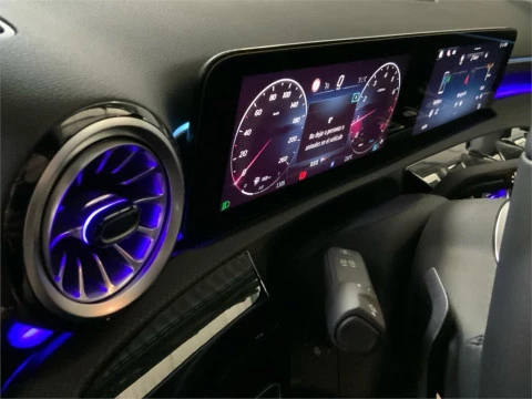 Mercedes-Benz Clase A 180 Sedán